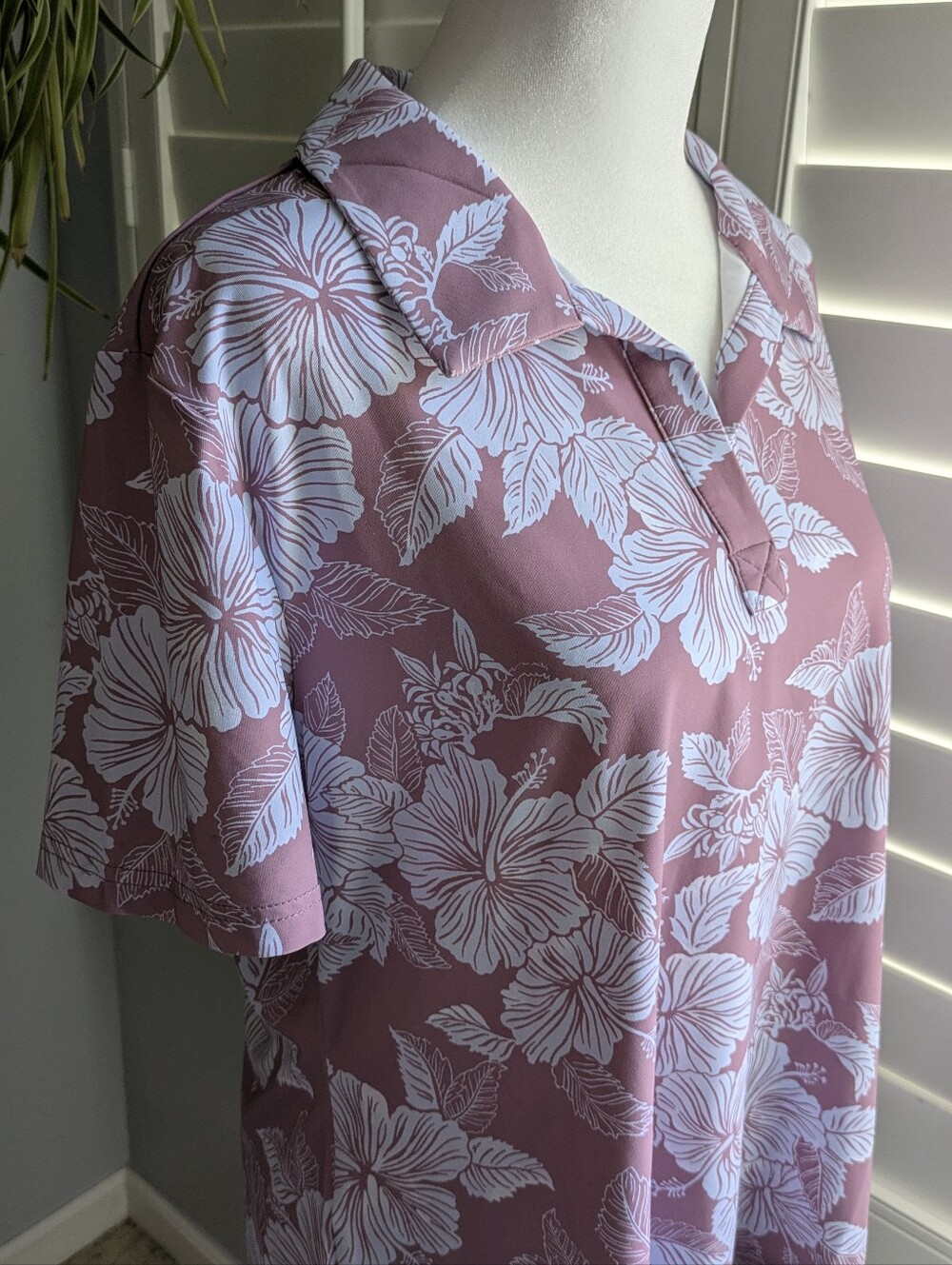 NWT Reyn Spooner Women's McKenna Golf Polo in Dusty Rose and White